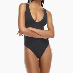 Aritzia Babaton Contour V-neck Bodysuit - Size M